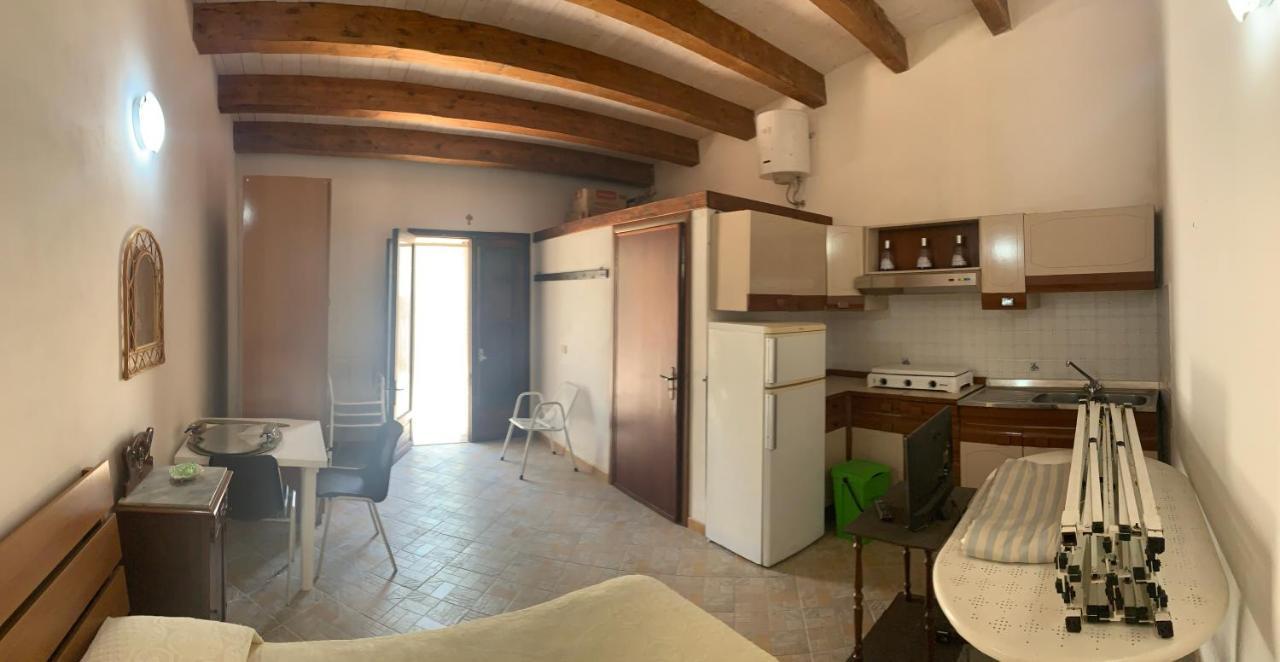 Casa Vacanze Mandriavecchia بتروسينو المظهر الخارجي الصورة